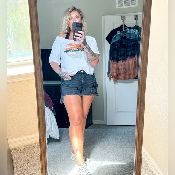 No Bad Days Tee - Picture 1 of 3